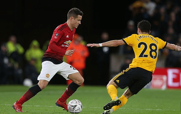 但惜挑射稍 但惜挑射稍